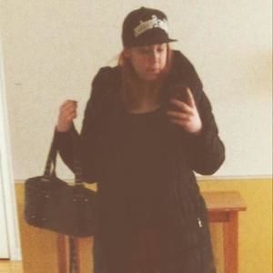 Meet your Posher, Julie julie